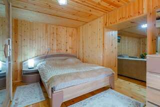 Гостевой дом Guest House Kerim Duisi Двухместный номер Делюкс с 1 кроватью и ванной-13